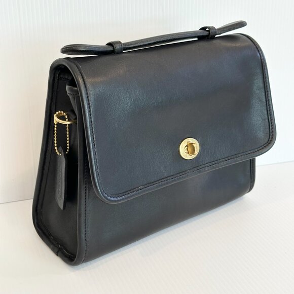 Vintage COACH Court Bag - EUC Black Leather with Brass Made pre-1994 in USA - Picture 3 of 16